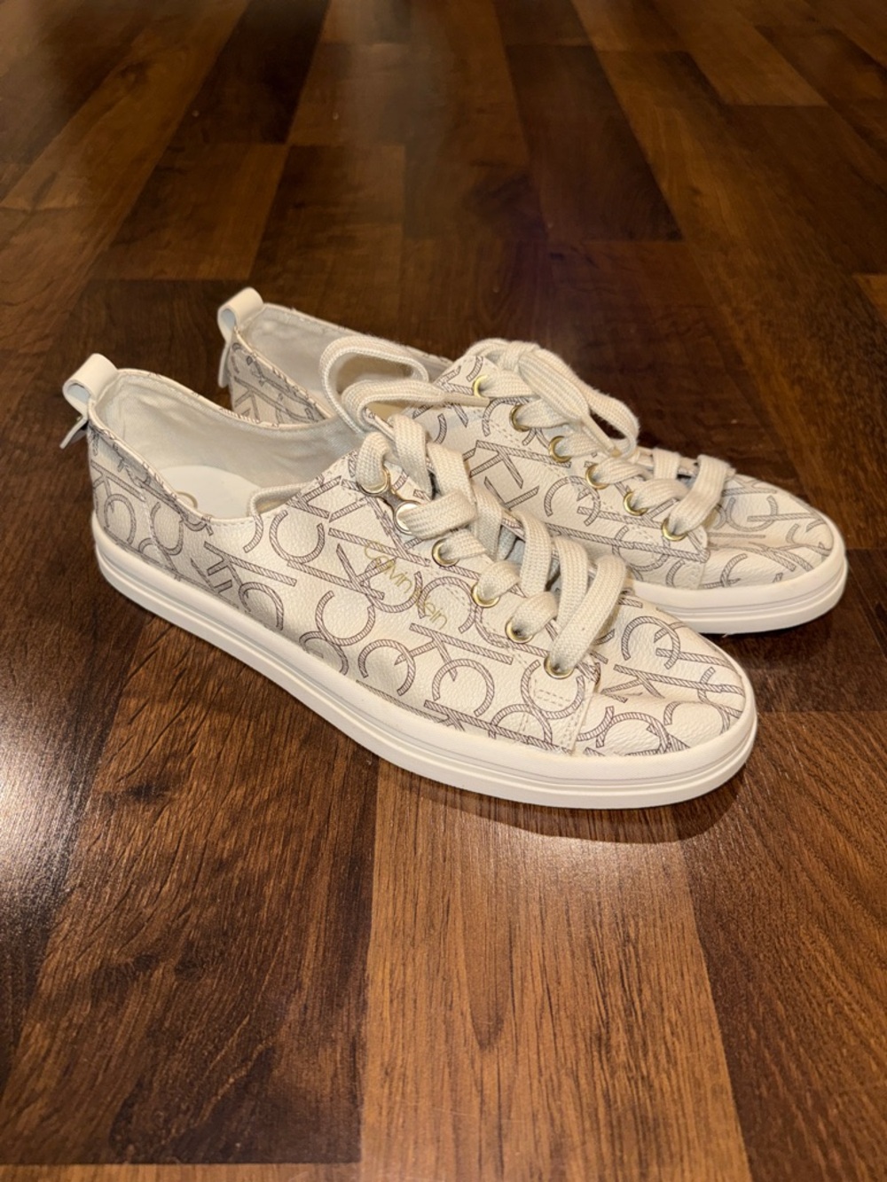 Calvin Klein Michaela Canvas Low-Top Sneakers (size 8.5)